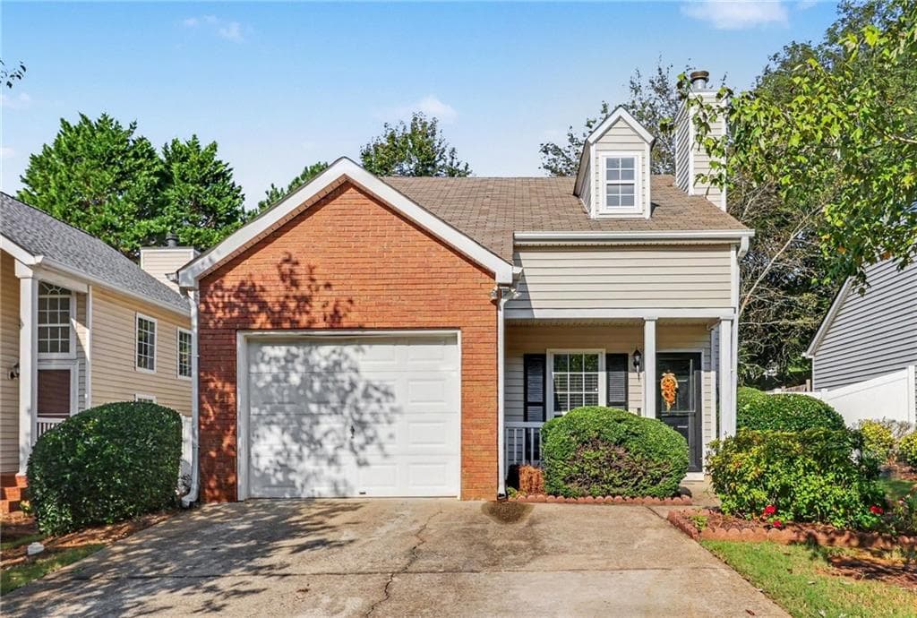 2 bedroom, 2 bathroom, 1,272 sq ft single family residence for sale at 1073 Daventry Crossing, Woodstock, GA 30188 — photo 1 of 28
