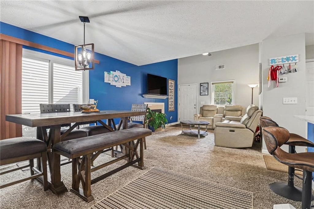 2 bedroom, 2 bathroom, 1,272 sq ft single family residence for sale at 1073 Daventry Crossing, Woodstock, GA 30188 — photo 4