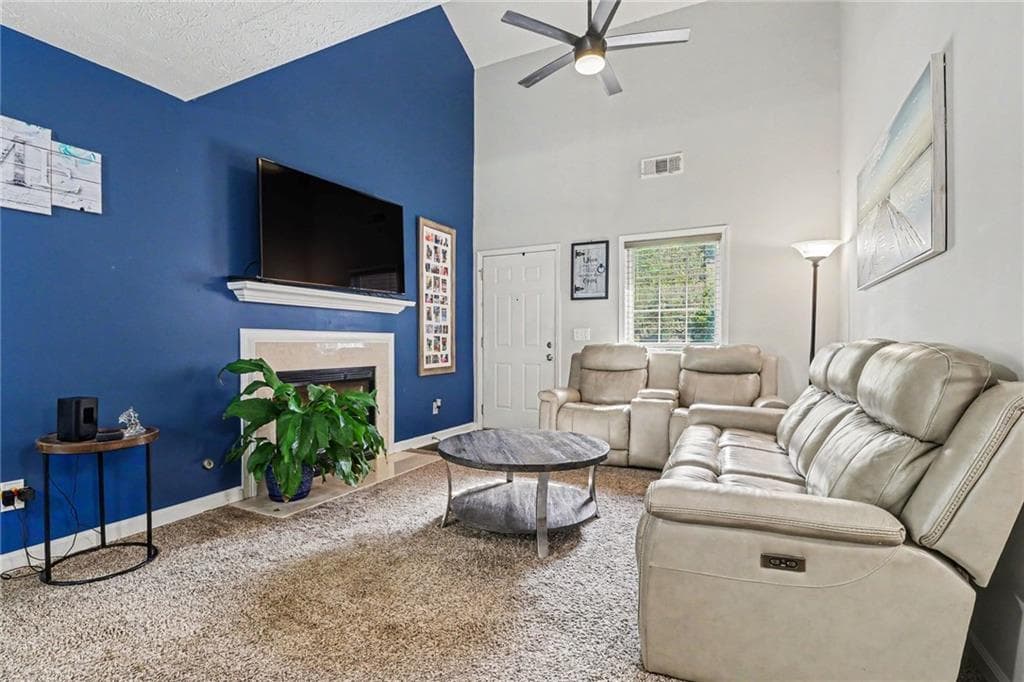 2 bedroom, 2 bathroom, 1,272 sq ft single family residence for sale at 1073 Daventry Crossing, Woodstock, GA 30188 — photo 6