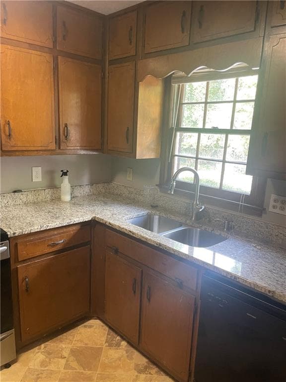 2 bedroom, 3 bathroom, 1,192 sq ft condominium for sale at 2250 Kings Gate Circle A, Snellville, GA 30078 — photo 3