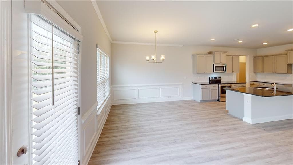 4 bedroom, 2 bathroom, 2,100 sq ft single family residence for sale at 1035 Holliday Pass, Griffin, GA 30223 — photo 9