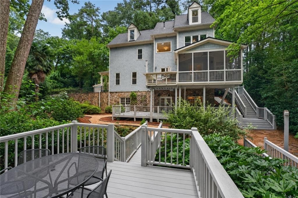 5 bedroom, 6 bathroom, 4,720 sq ft single family residence under contract at 1875 Meredith Drive, Atlanta, GA 30318 — photo 4
