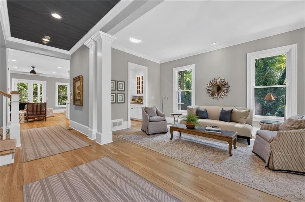 5 bedroom, 6 bathroom, 4,720 sq ft single family residence under contract at 1875 Meredith Drive, Atlanta, GA 30318 — photo 10