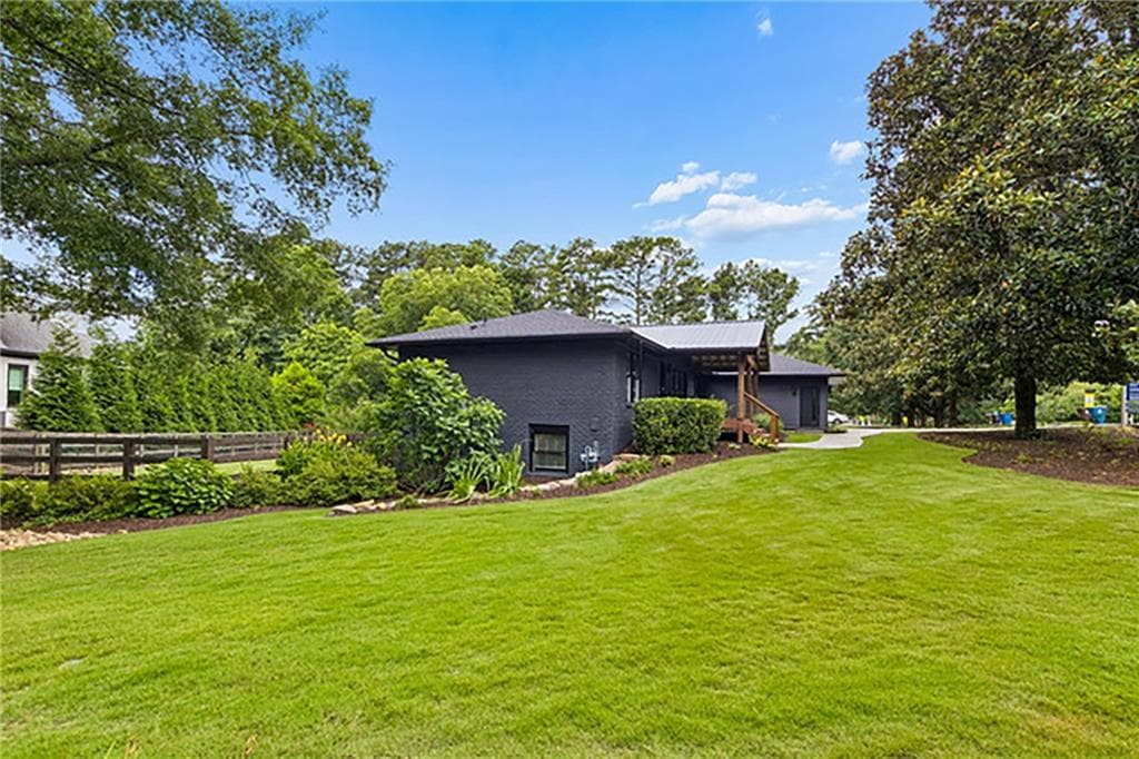 4 bedroom, 4 bathroom, 3,242 sq ft single family residence for sale at 150 Mayfield Road, Alpharetta, GA 30009 — photo 5