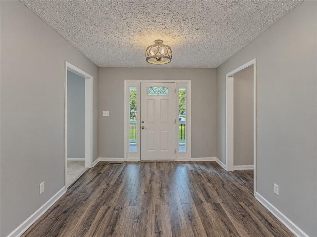3 bedroom, 2 bathroom, 1,894 sq ft single family residence for sale at 848 East Avenue, Scottdale, GA 30079 — photo 8