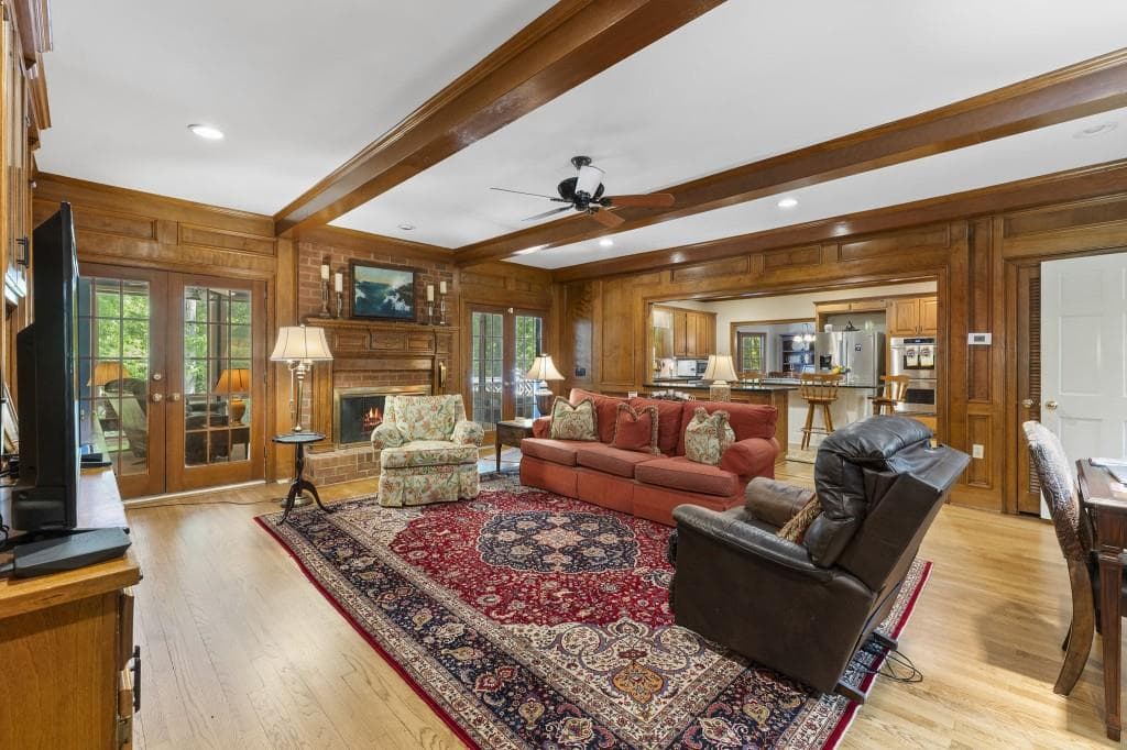 6 bedroom, 7 bathroom, 5,176 sq ft single family residence for sale at 1780 Brandon Hall Drive, Atlanta, GA 30350 — photo 10