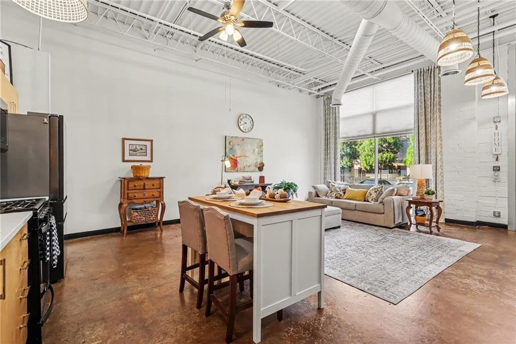 1 bedroom, 1 bathroom, 1,060 sq ft condominium for sale at 5200 Peachtree Road 2114, Atlanta, GA 30341 — photo 10
