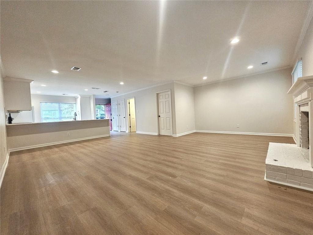 3 bedroom, 3 bathroom, 1,564 sq ft townhouse for rent at 2270 Newport Landing, Alpharetta, GA 30009 for $2,695 a month — photo 5