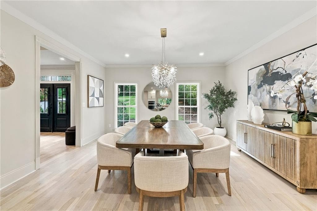5 bedroom, 5 bathroom, 3,294 sq ft single family residence for sale at 6040 Blackwater Trail, Sandy Springs, GA 30328 — photo 6