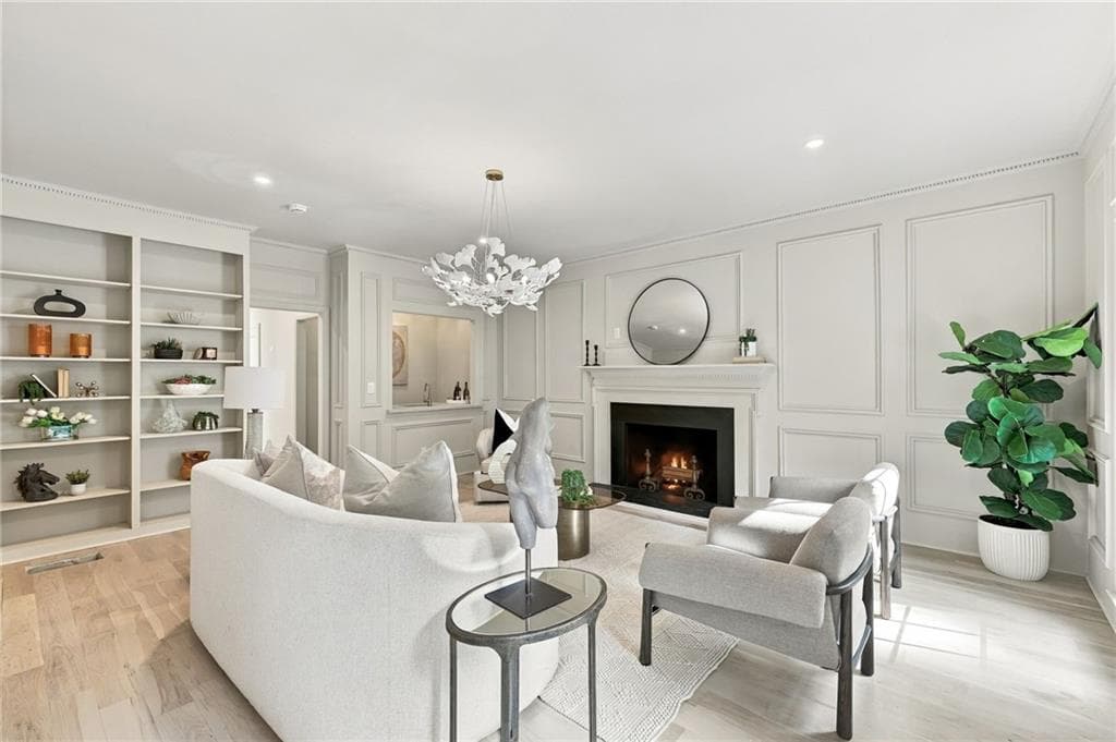 5 bedroom, 5 bathroom, 3,294 sq ft single family residence for sale at 6040 Blackwater Trail, Sandy Springs, GA 30328 — photo 10