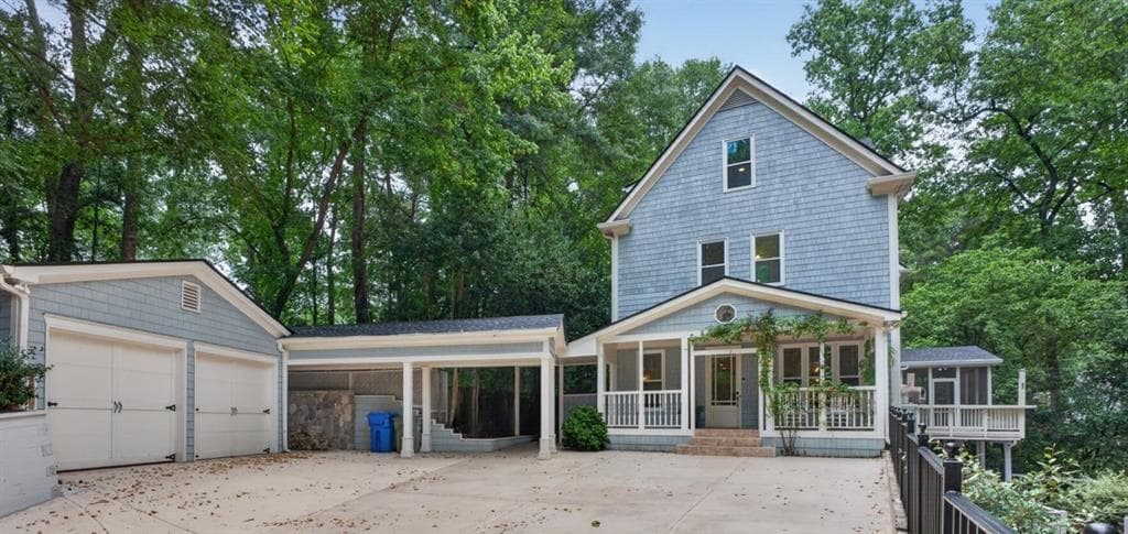 5 bedroom, 6 bathroom, 4,720 sq ft single family residence under contract at 1875 Meredith Drive, Atlanta, GA 30318 — photo 3