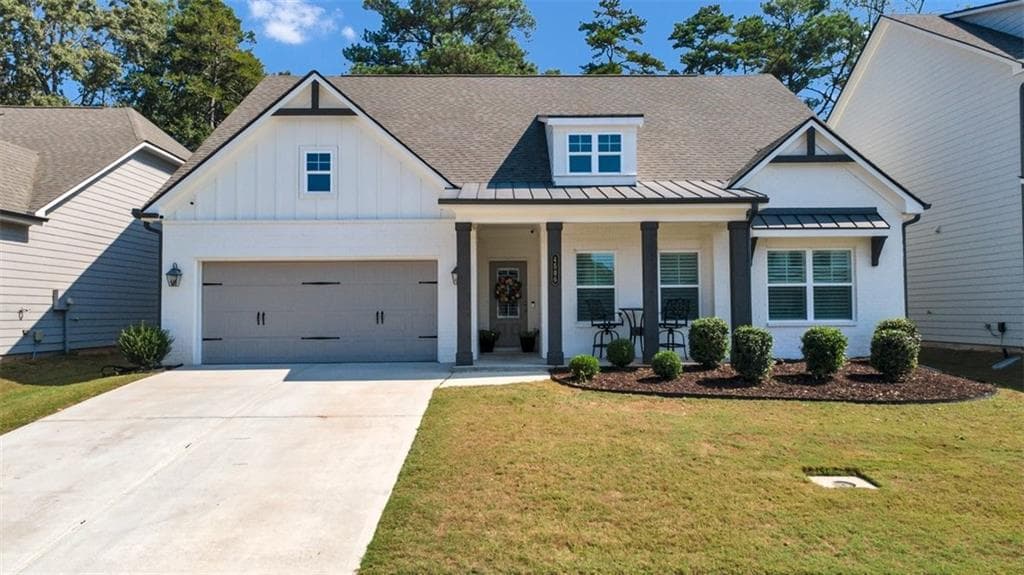 4 bedroom, 3 bathroom, 2,338 sq ft single family residence for sale at 4506 Silver Oak Drive, Gainesville, GA 30504