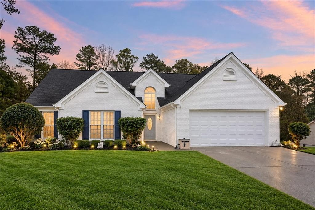3 bedroom, 2 bathroom, 1,922 sq ft single family residence for sale at 7105 Timberbrooke Drive, Gainesville, GA 30506 — photo 1 of 22