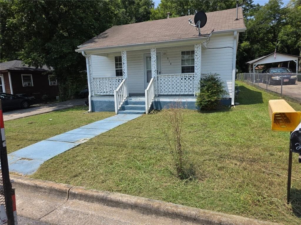 3 bedroom, 1 bathroom, 976 sq ft single family residence for sale at 212 Nixon Avenue, Rome, GA 30161