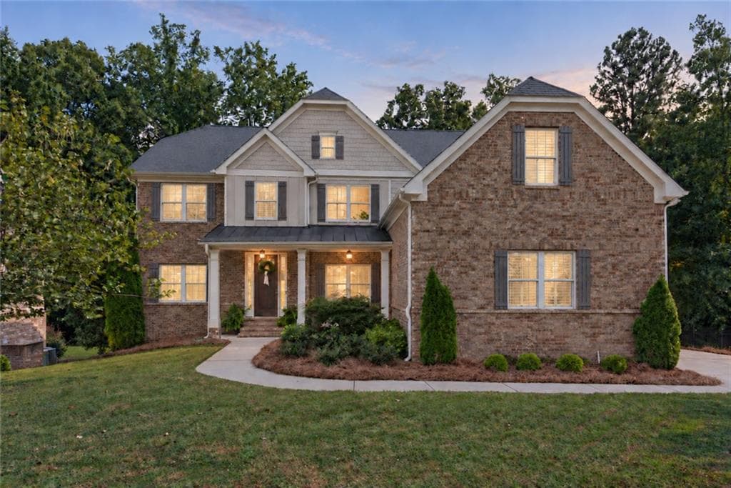 5 bedroom, 4 bathroom, 3,722 sq ft single family residence for sale at 959 Old Forge Lane, Jefferson, GA 30549 — photo 2