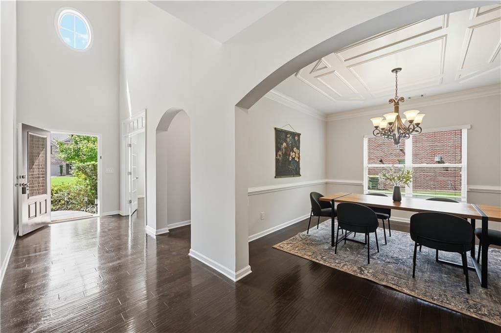 4 bedroom, 4 bathroom, 3,573 sq ft single family residence for sale at 5950 Somersby Circle, Alpharetta, GA 30005 — photo 10