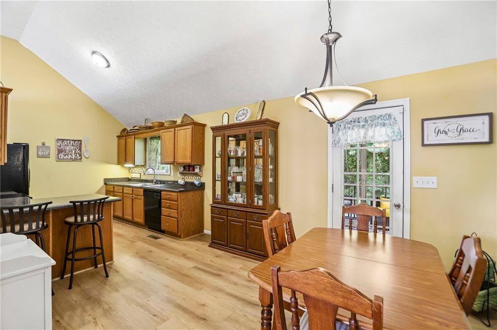 3 bedroom, 2 bathroom single family residence for sale at 307 Tamwood Court, Villa Rica, GA 30180 — photo 5