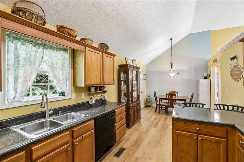 3 bedroom, 2 bathroom single family residence for sale at 307 Tamwood Court, Villa Rica, GA 30180 — photo 7