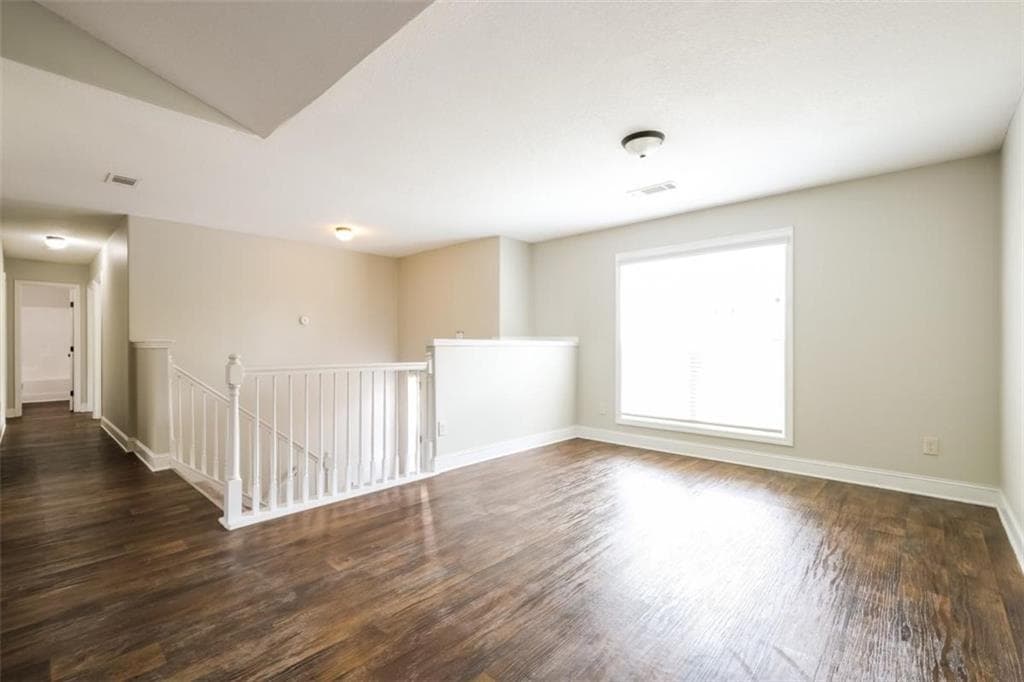 4 bedroom, 3 bathroom, 2,462 sq ft single family residence for sale at 1928 Paynes Point, Winder, GA 30680 — photo 10