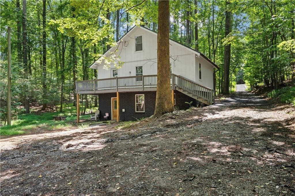2 bedroom, 2 bathroom, 1,682 sq ft single family residence for sale at 1860 Buford Dam Road, Buford, GA 30518 — photo 4