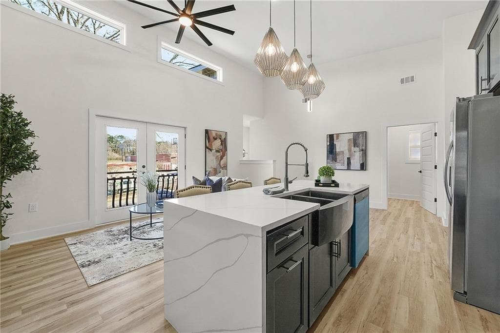 4 bedroom, 3 bathroom, 2,380 sq ft single family residence for sale at 2847 Forrest Hills Drive, Atlanta, GA 30315 — photo 10
