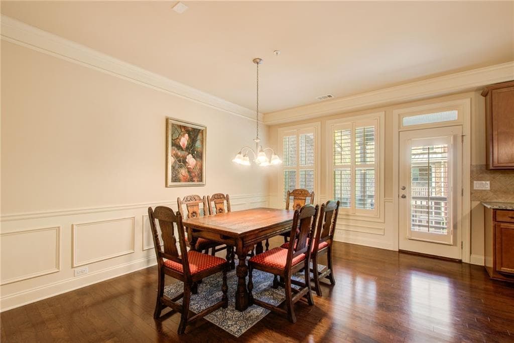 4 bedroom, 4 bathroom, 2,527 sq ft townhouse for sale at 2627 Vintage Drive, Alpharetta, GA 30009 — photo 9