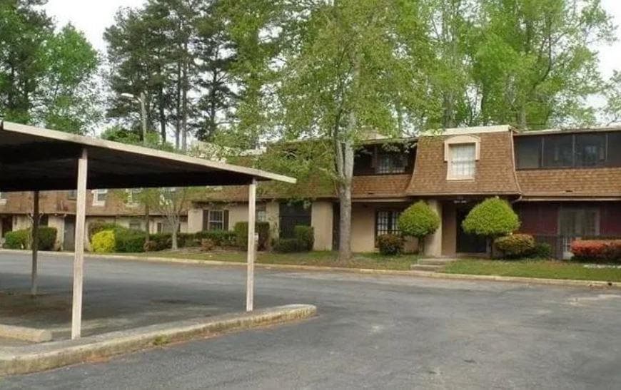 3 bedroom, 2 bathroom, 1,724 sq ft condominium for rent at 3086 Parc Lorraine, Lithonia, GA 30038 for $1,399 a month