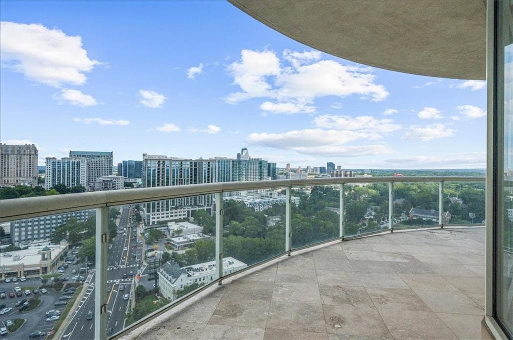 4 bedroom, 4 bathroom, 3,157 sq ft condominium for sale at 2881 Peachtree Road 2201, Atlanta, GA 30305 — photo 5