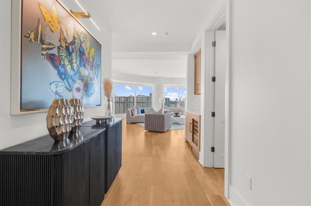 4 bedroom, 4 bathroom, 3,157 sq ft condominium for sale at 2881 Peachtree Road 2201, Atlanta, GA 30305 — photo 8