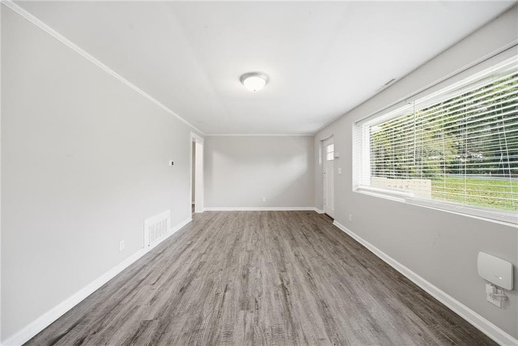 5 bedroom, 2 bathroom, 1,801 sq ft single family residence for sale at 4315 Mercer Road, Decatur, GA 30035 — photo 2