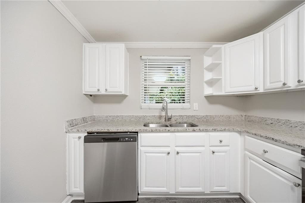 5 bedroom, 2 bathroom, 1,801 sq ft single family residence for sale at 4315 Mercer Road, Decatur, GA 30035 — photo 10