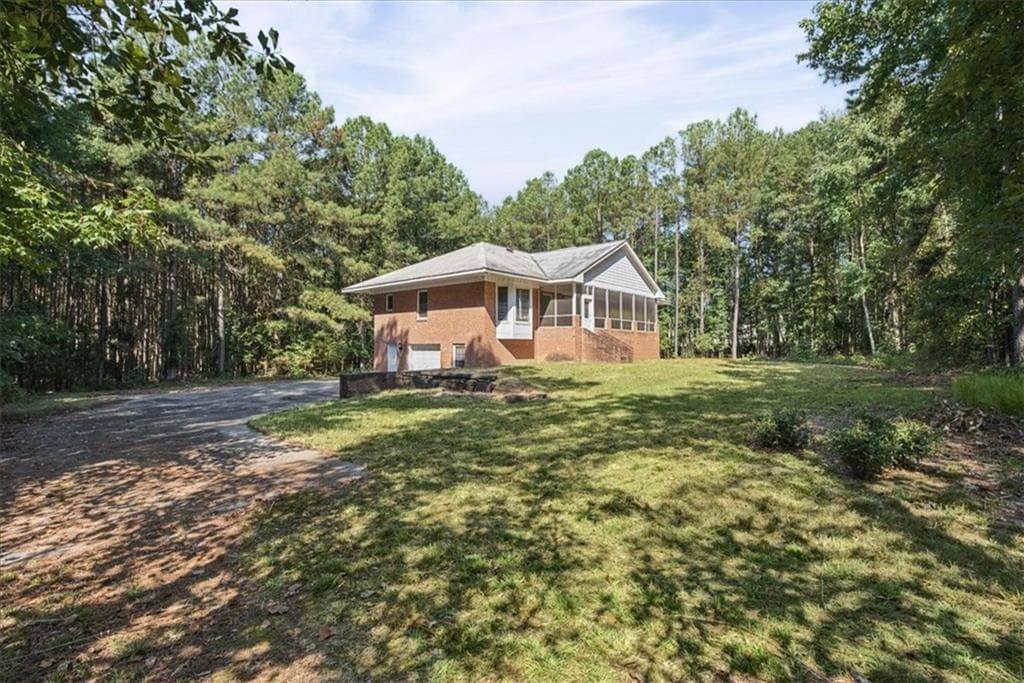 3 bedroom, 2 bathroom, 1,969 sq ft single family residence for rent at 3925 Pate Road, Loganville, GA 30052 for $2,000 a month — photo 3