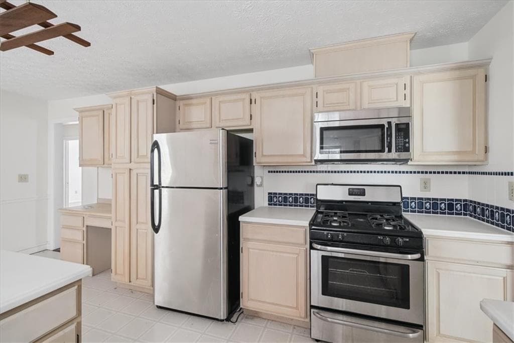 3 bedroom, 2 bathroom, 1,969 sq ft single family residence for rent at 3925 Pate Road, Loganville, GA 30052 for $2,000 a month — photo 10