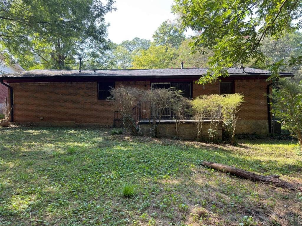 3 bedroom, 2 bathroom, 1,064 sq ft single family residence for sale at 1108 Indale Place, Atlanta, GA 30310 — photo 4