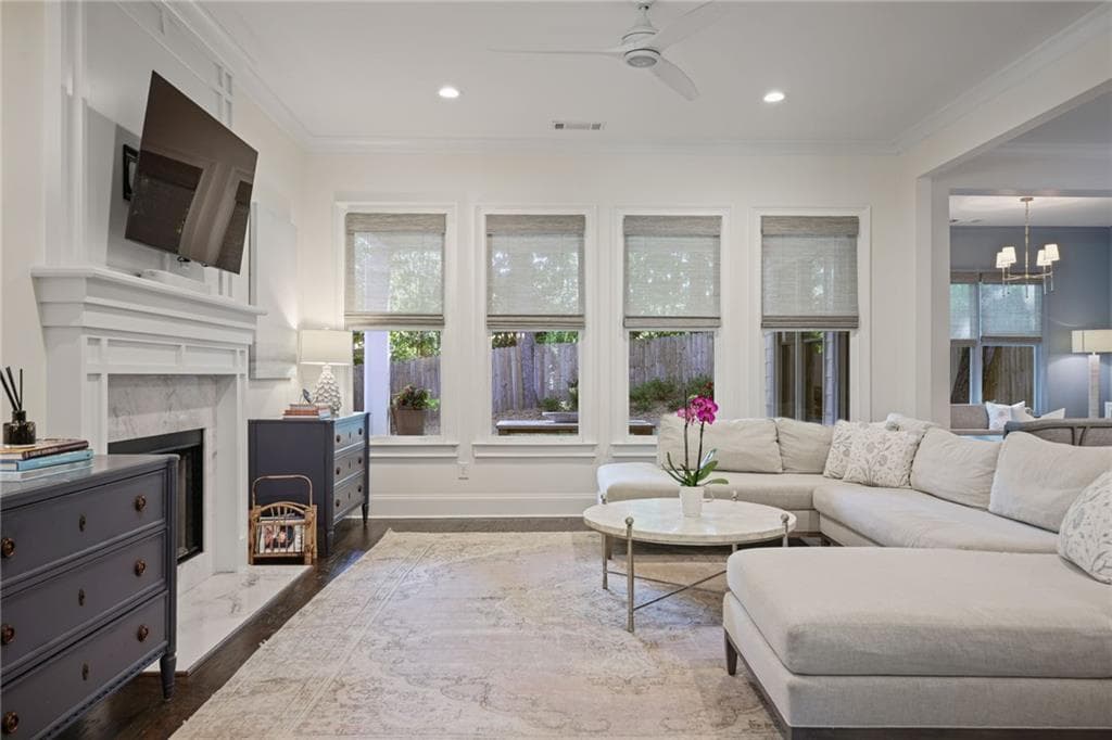 5 bedroom, 4 bathroom, 3,238 sq ft single family residence for sale at 5281 Green Hill Place, Sandy Springs, GA 30342 — photo 5
