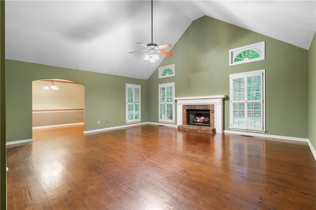 3 bedroom, 2 bathroom, 2,144 sq ft single family residence under contract at 350 Strawberry Wynde, Marietta, GA 30064 — photo 3
