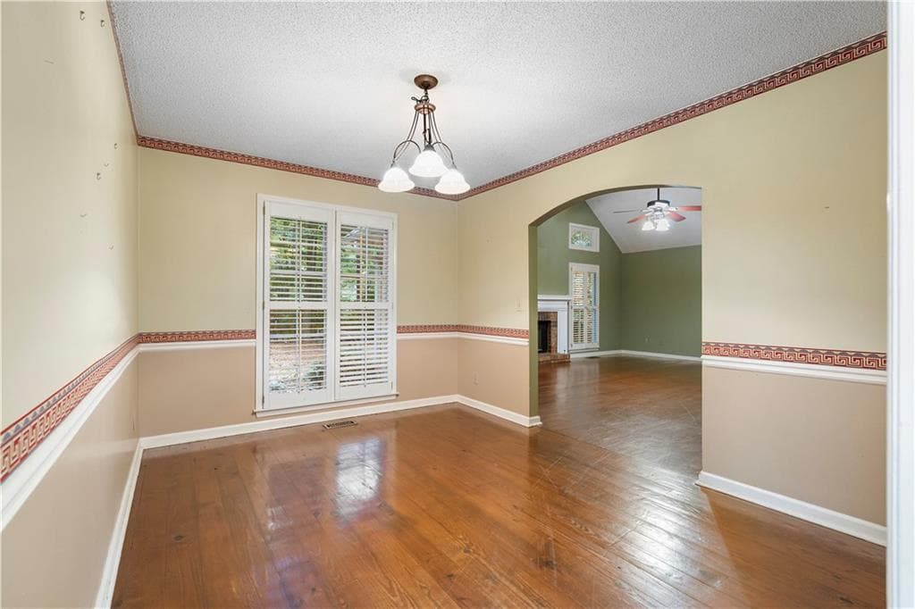 3 bedroom, 2 bathroom, 2,144 sq ft single family residence under contract at 350 Strawberry Wynde, Marietta, GA 30064 — photo 7