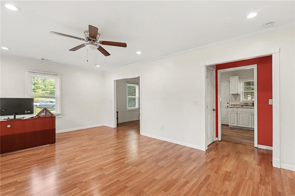 5 bedroom, 2 bathroom, 1,578 sq ft single family residence for sale at 4722 Covington Highway, Decatur, GA 30035 — photo 8