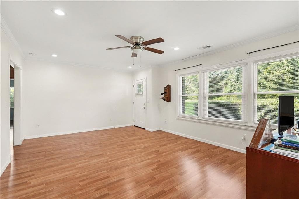 5 bedroom, 2 bathroom, 1,578 sq ft single family residence for sale at 4722 Covington Highway, Decatur, GA 30035 — photo 10