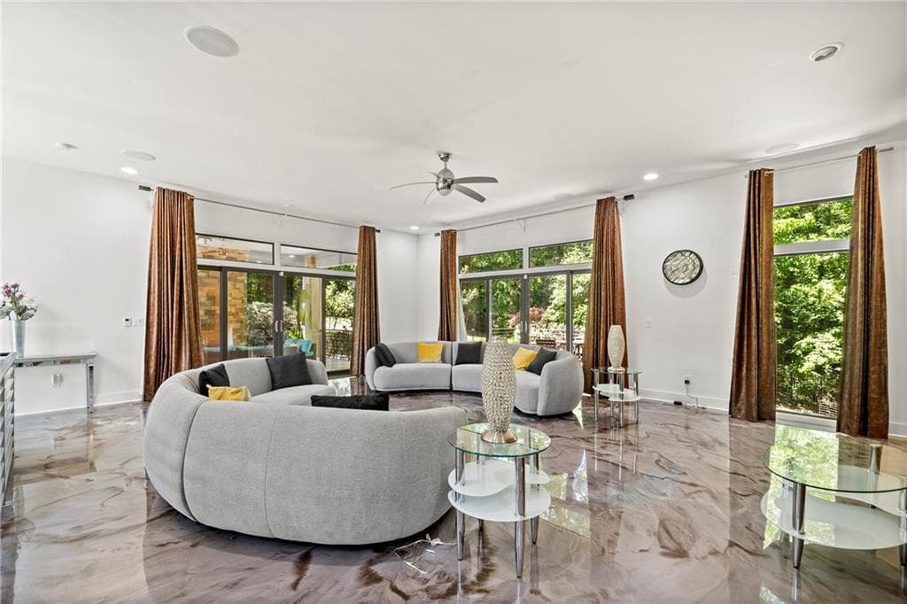 5 bedroom, 4 bathroom, 4,015 sq ft single family residence for sale at 643 Larchmont Circle, Atlanta, GA 30318 — photo 5