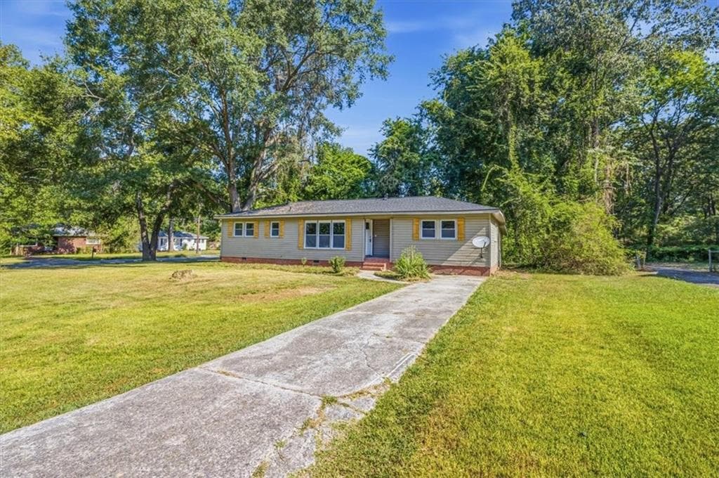 3 bedroom, 2 bathroom, 1,350 sq ft single family residence for sale at 30 Tyler Street, Rome, GA 30165 — photo 3