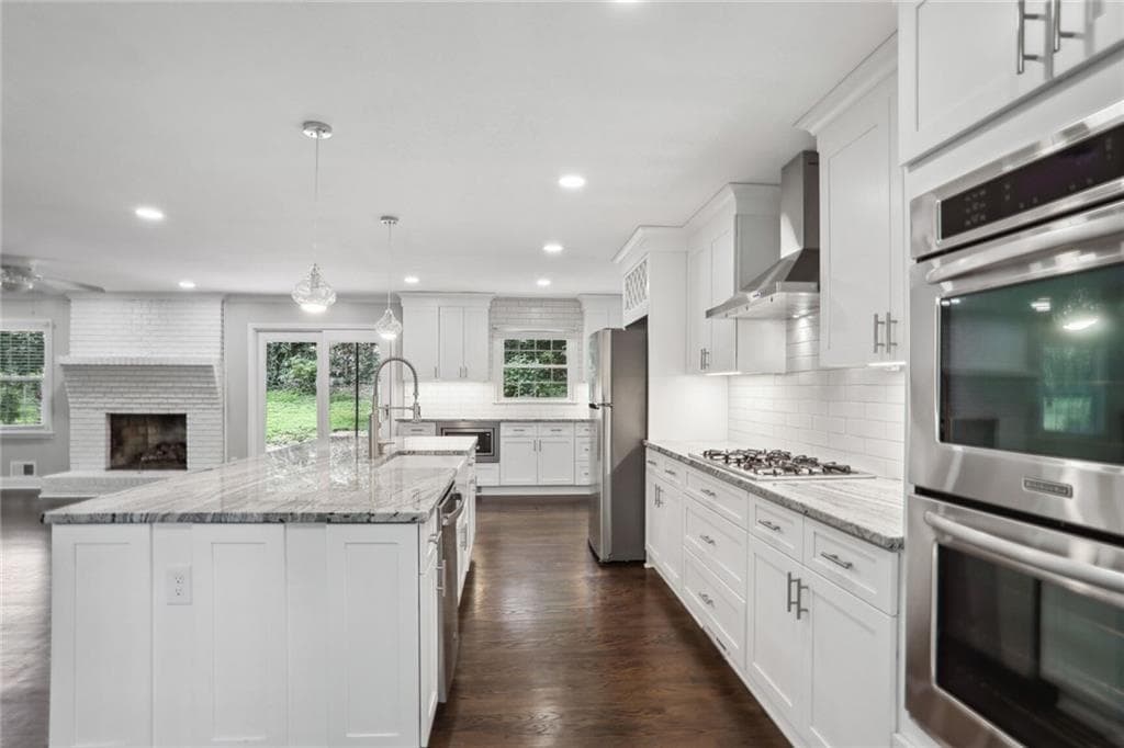 5 bedroom, 2 bathroom, 2,776 sq ft single family residence for rent at 3315 N Embry Circle, Atlanta, GA 30341 for $3,400 a month — photo 5