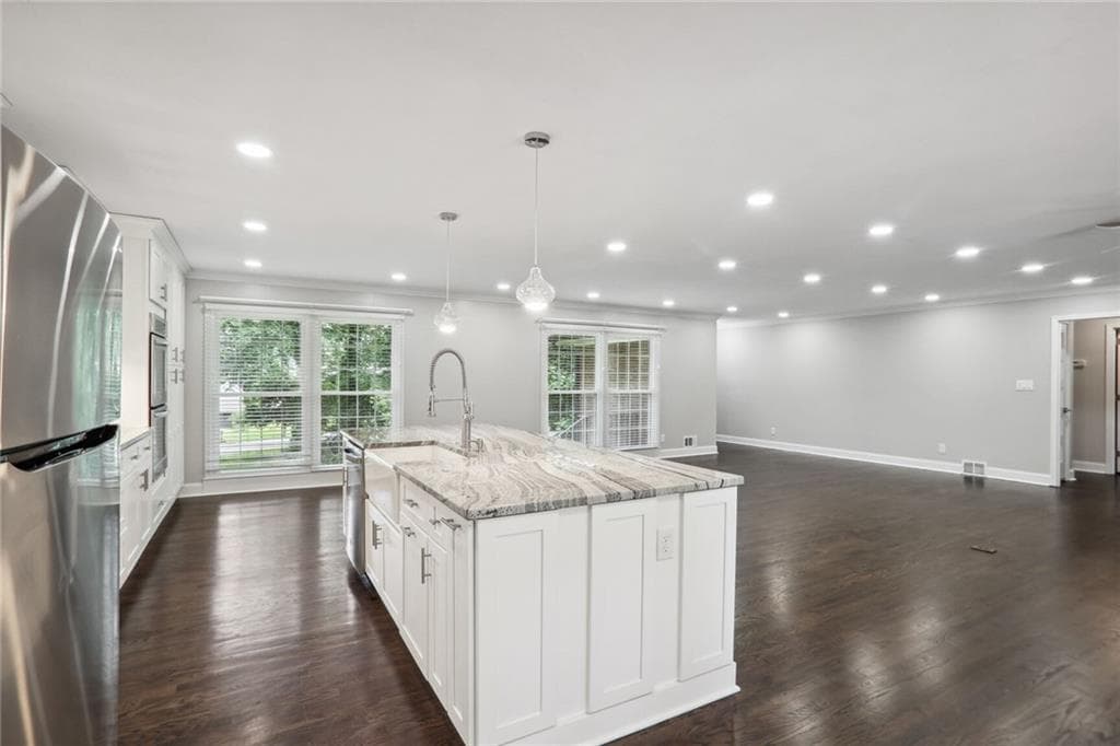 5 bedroom, 2 bathroom, 2,776 sq ft single family residence for rent at 3315 N Embry Circle, Atlanta, GA 30341 for $3,400 a month — photo 6
