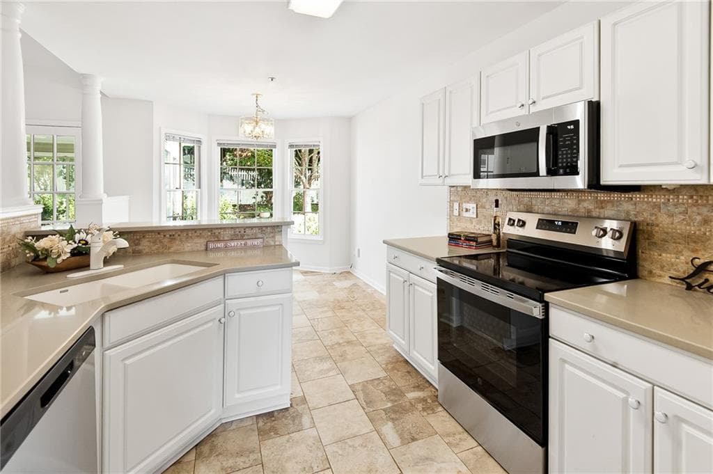 4 bedroom, 3 bathroom, 2,065 sq ft single family residence for sale at 1948 Briar Pond Way, Marietta, GA 30066 — photo 10