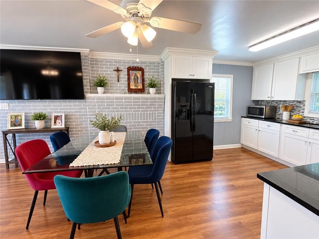 3 bedroom, 2 bathroom, 9 sq ft single family residence for sale at 230 North Drive, Hampton, GA 30228 — photo 6