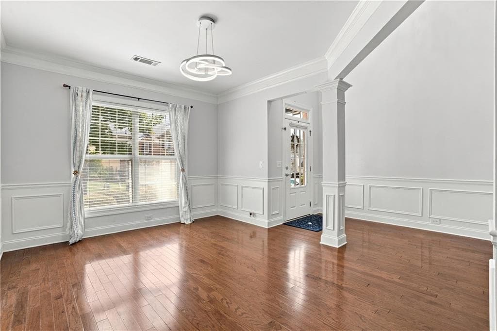 6 bedroom, 4 bathroom, 3,569 sq ft single family residence for sale at 5765 White Creek Run, Cumming, GA 30040 — photo 7