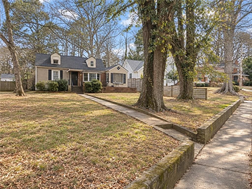 2 bedroom, 1 bathroom, 1,609 sq ft single family residence under contract at 1779 S Gordon Street, Atlanta, GA 30310 — photo 6