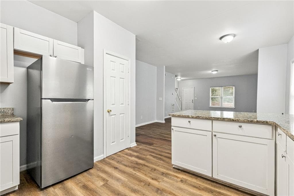 5 bedroom, 3 bathroom, 2,662 sq ft single family residence for rent at 1080 Gun Club Road, Atlanta, GA 30318 for $2,055 a month — photo 4