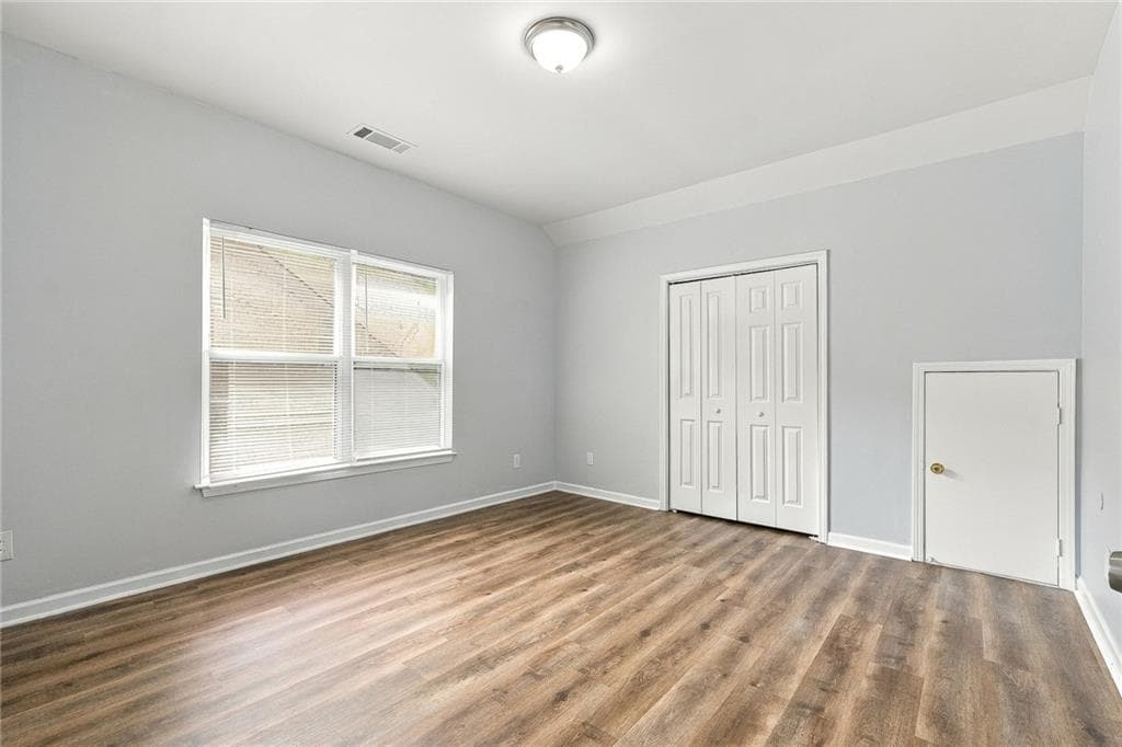 5 bedroom, 3 bathroom, 2,662 sq ft single family residence for rent at 1080 Gun Club Road, Atlanta, GA 30318 for $2,055 a month — photo 8