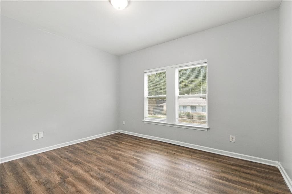 5 bedroom, 3 bathroom, 2,662 sq ft single family residence for rent at 1080 Gun Club Road, Atlanta, GA 30318 for $2,055 a month — photo 10